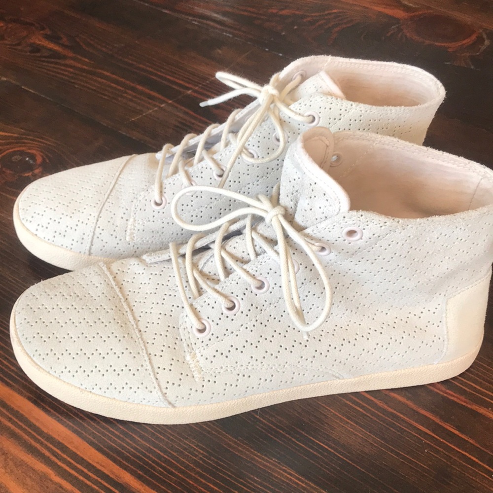 Toms white hightop sneakers size 9.5